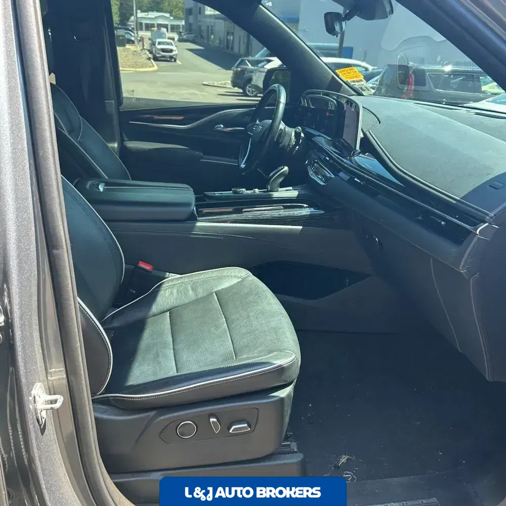 2021 Cadillac Escalade Sport