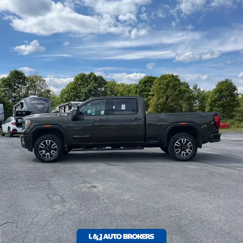 2023 GMC Sierra 2500HD AT4