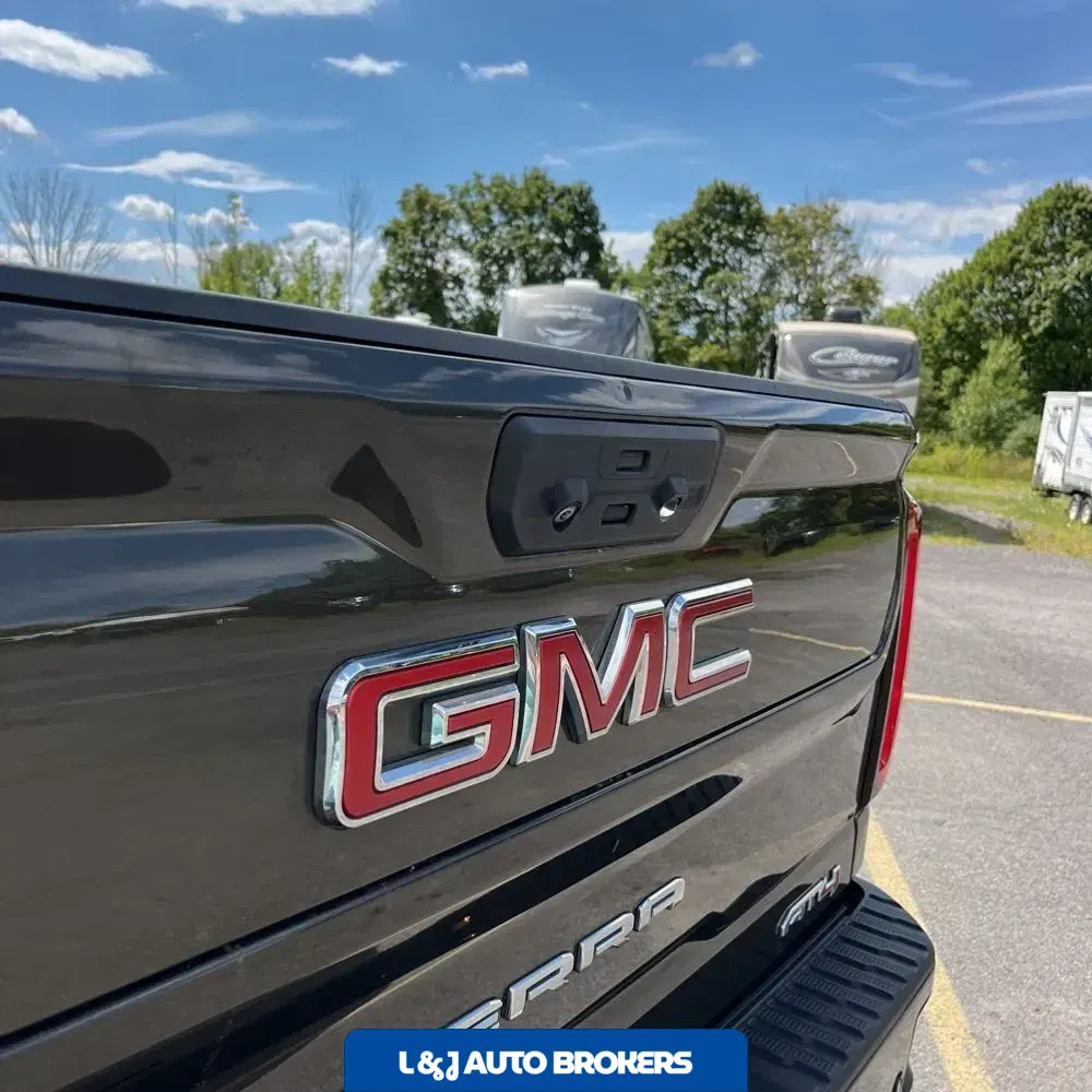 2023 GMC Sierra 2500HD AT4