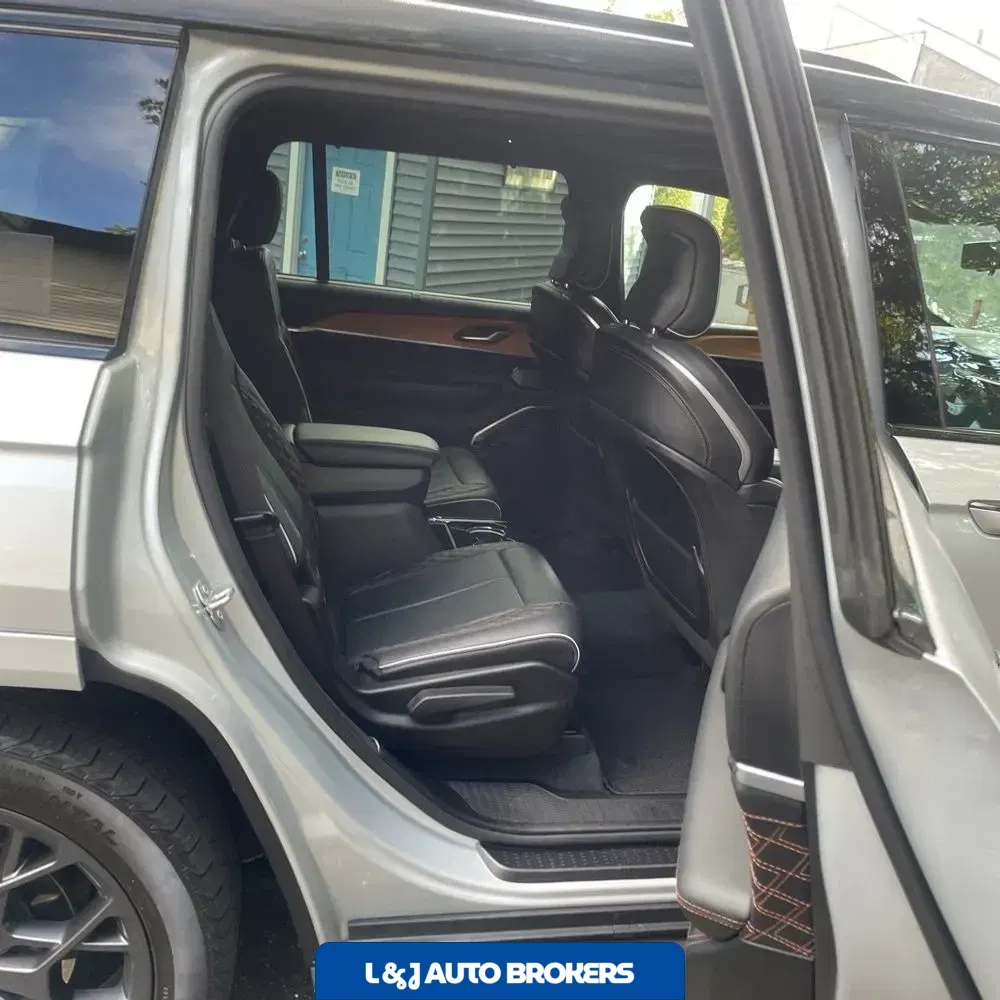 2023 Jeep Grand Cherokee L Summit Reserve