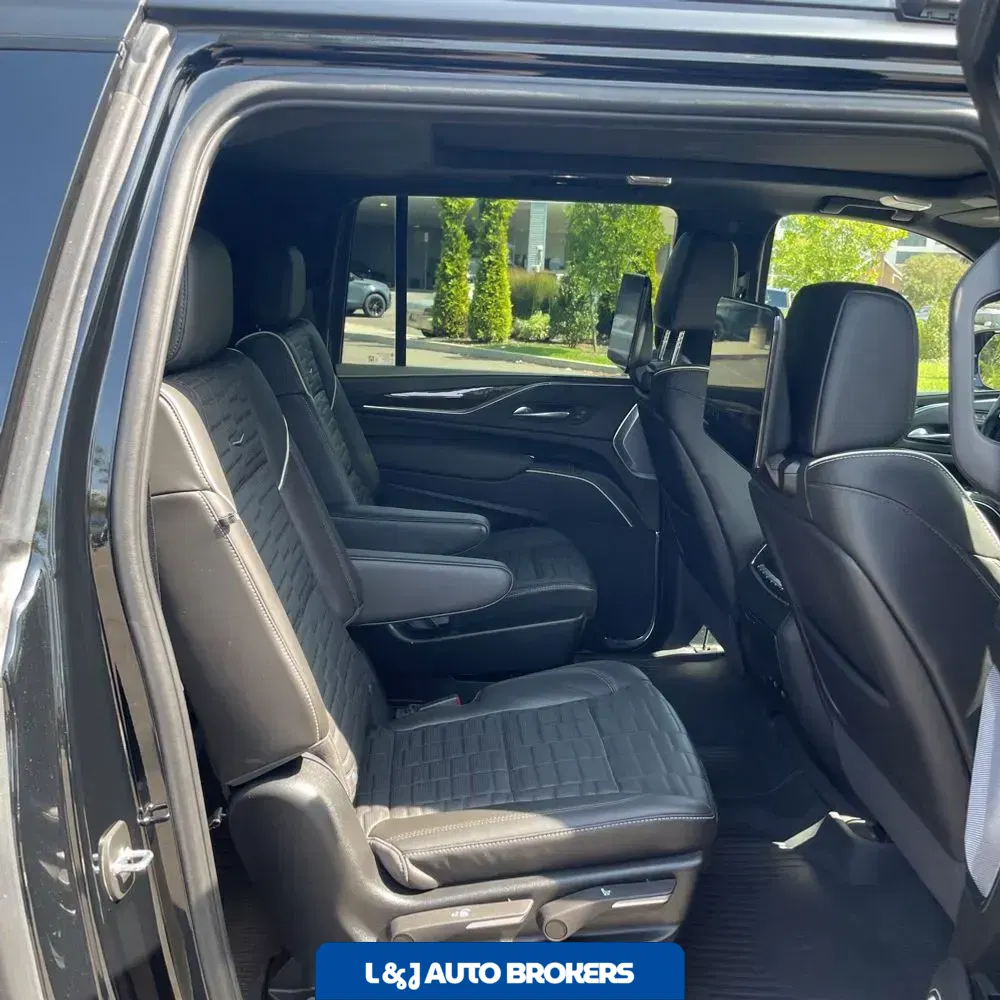 2024 Cadillac Escalade ESV Sport Platinum