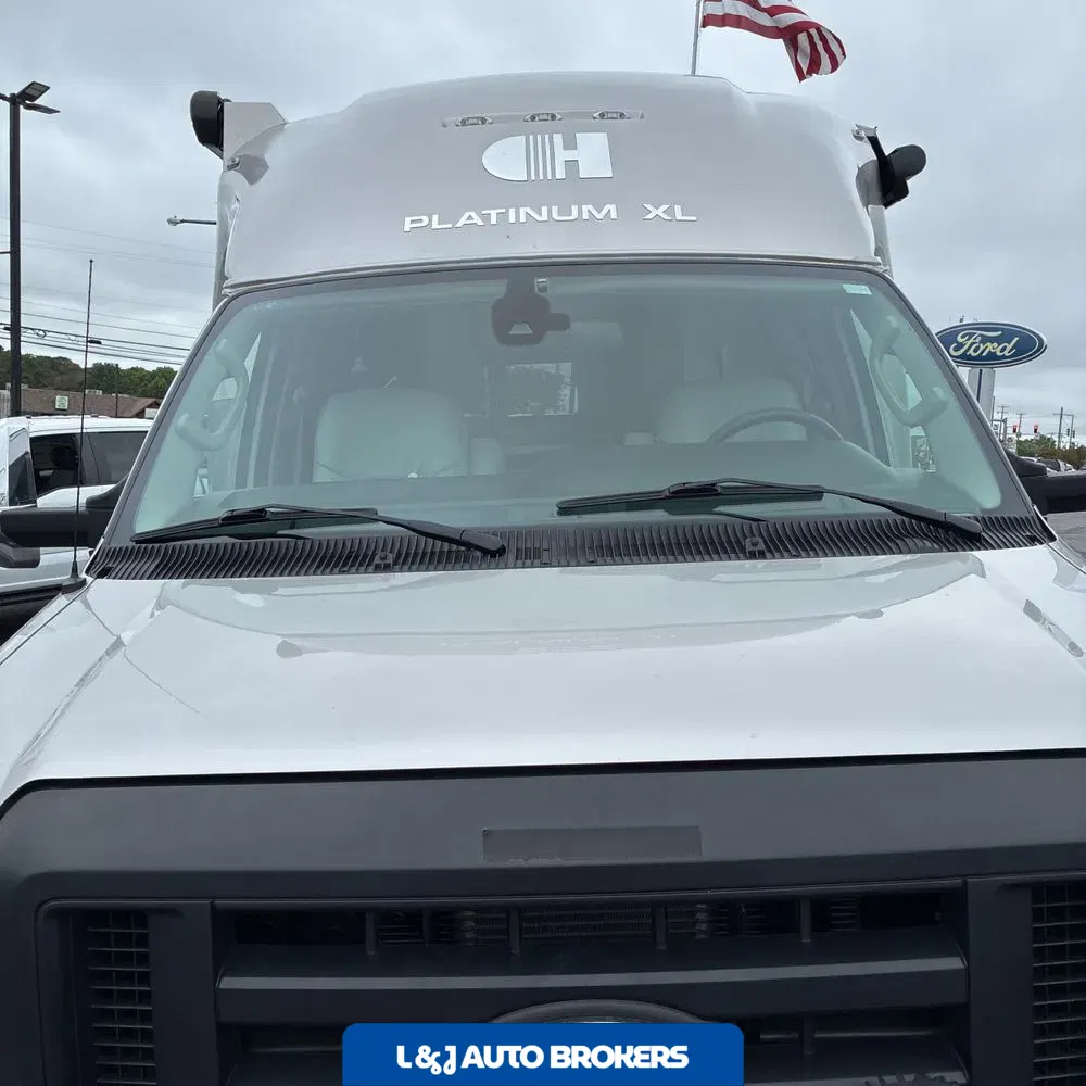 2022 Ford Commercial Vans E450