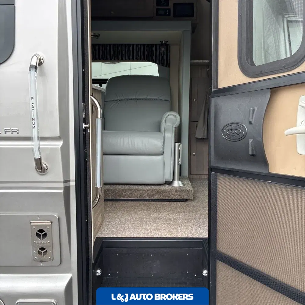 2022 Ford Commercial Vans E450