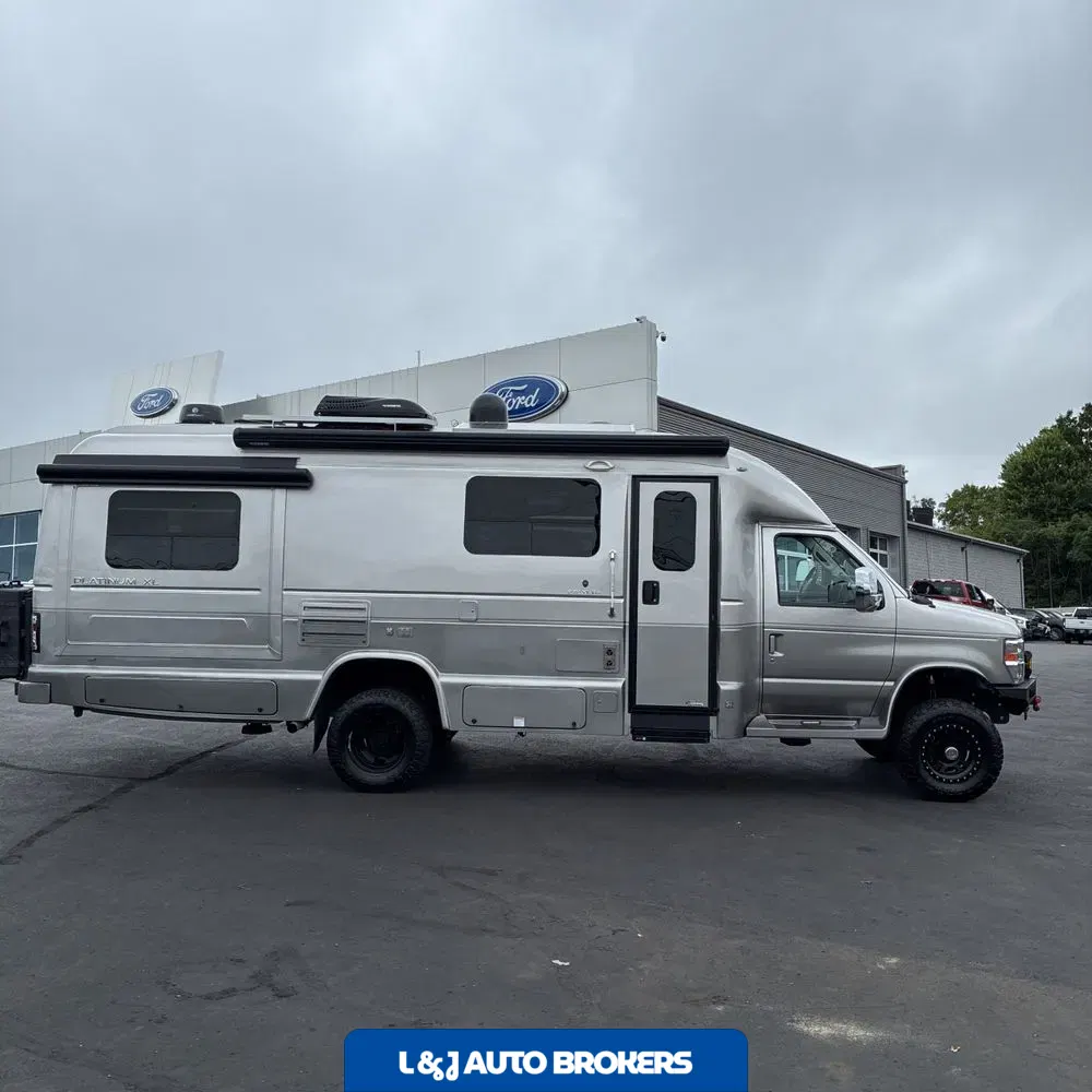 2022 Ford Commercial Vans E450