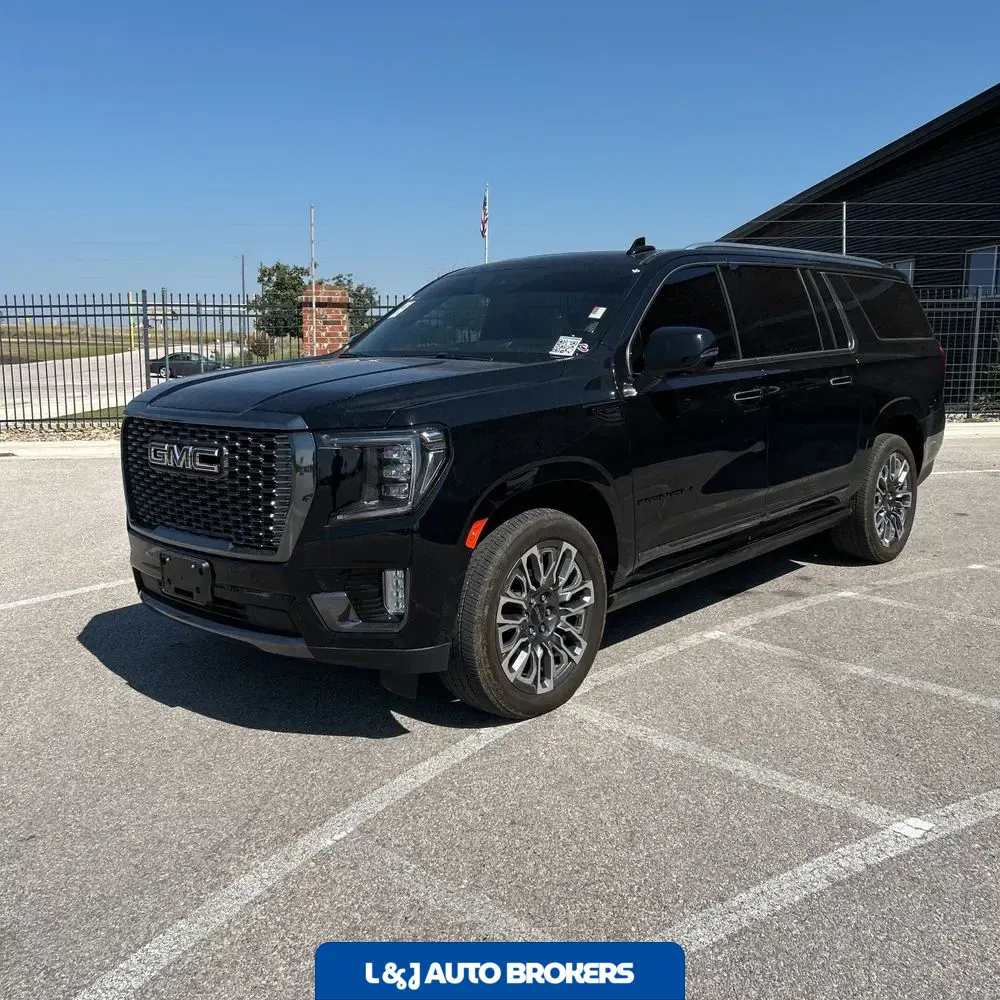 2023 GMC Yukon XL Denali Ultimate