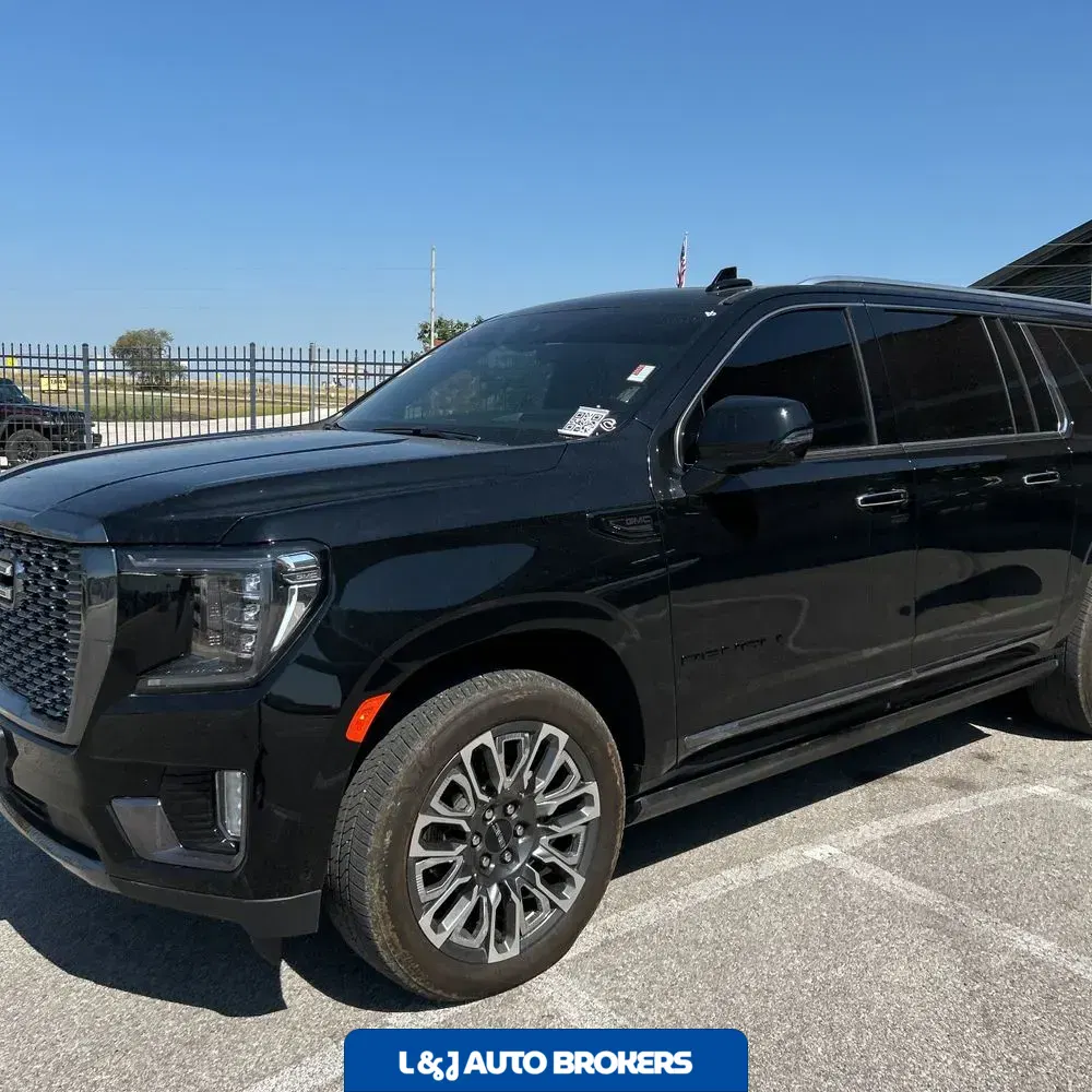 2023 GMC Yukon XL Denali Ultimate