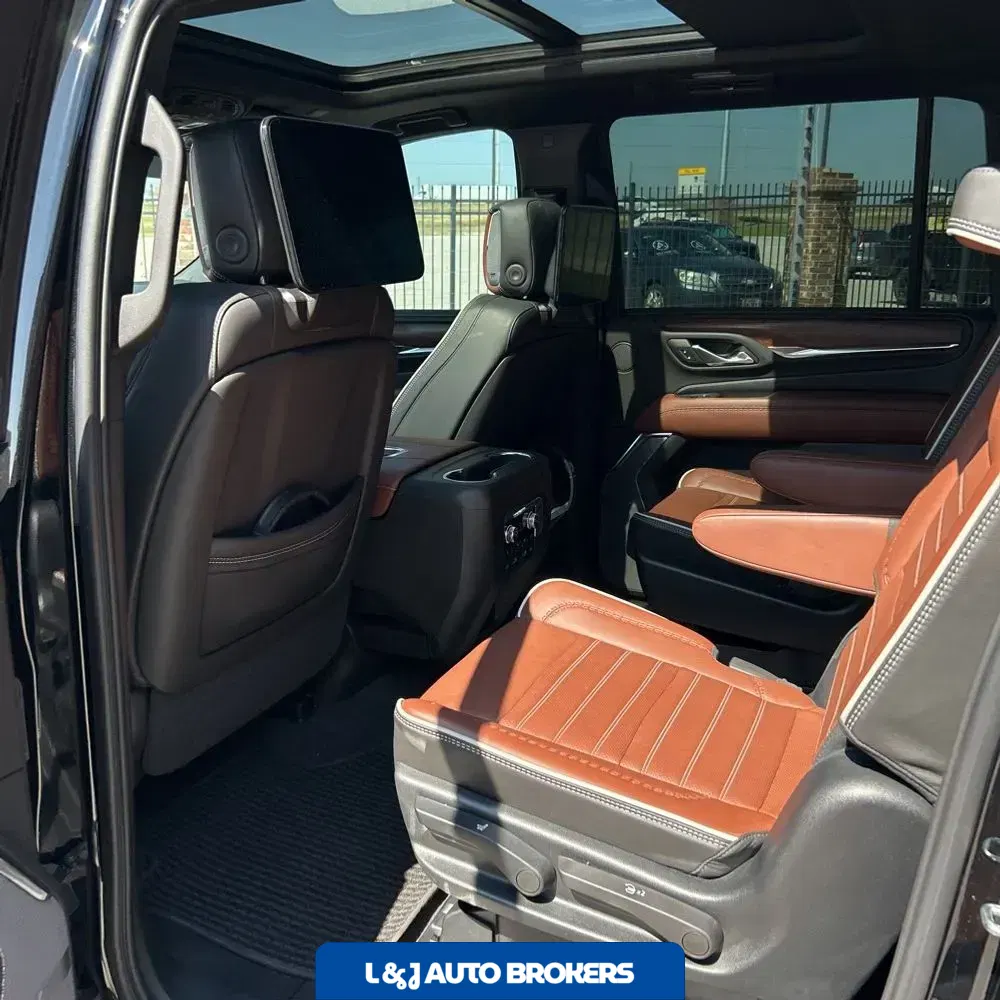 2023 GMC Yukon XL Denali Ultimate