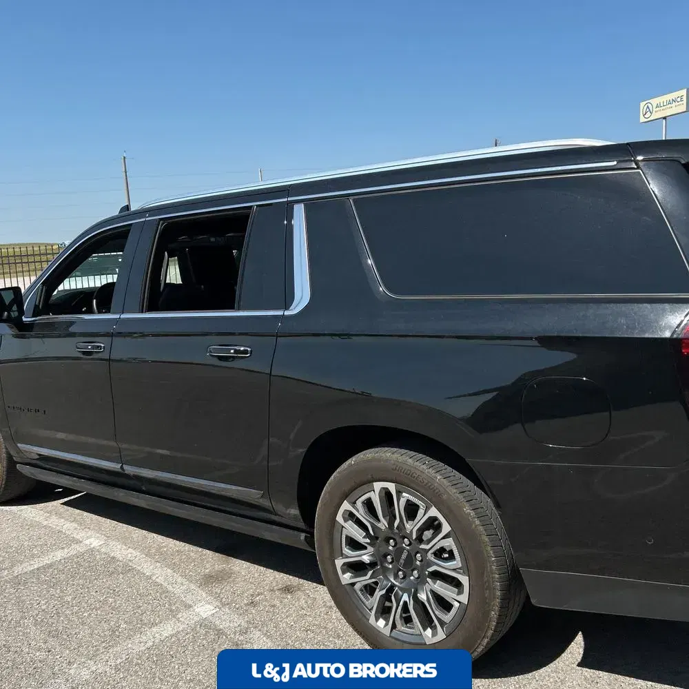 2023 GMC Yukon XL Denali Ultimate