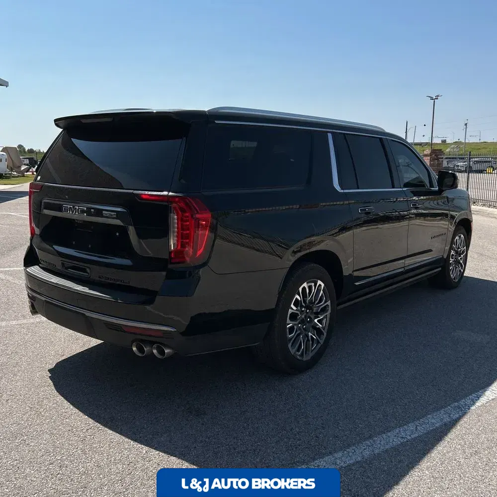 2023 GMC Yukon XL Denali Ultimate