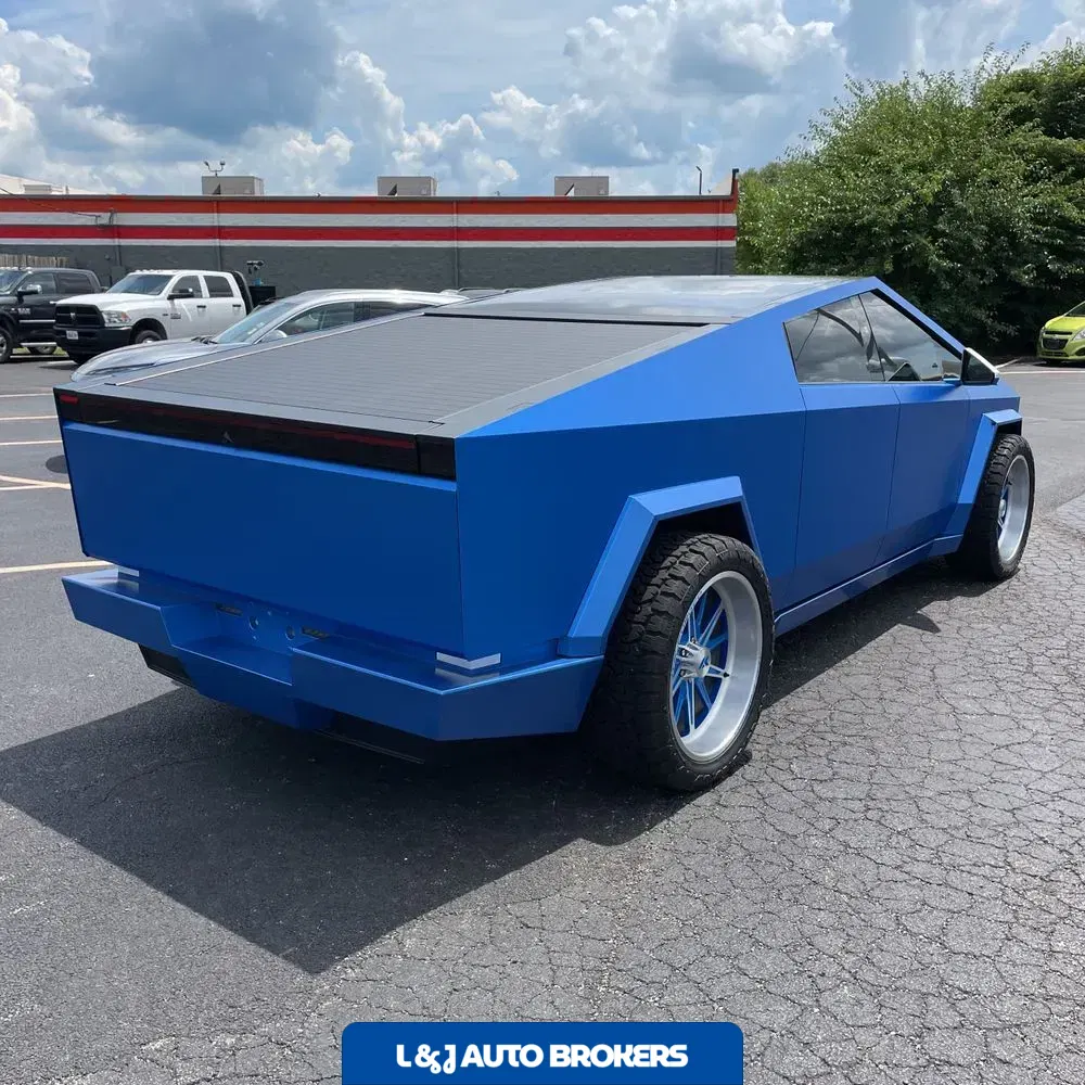 2024 Tesla Cybertruck Base