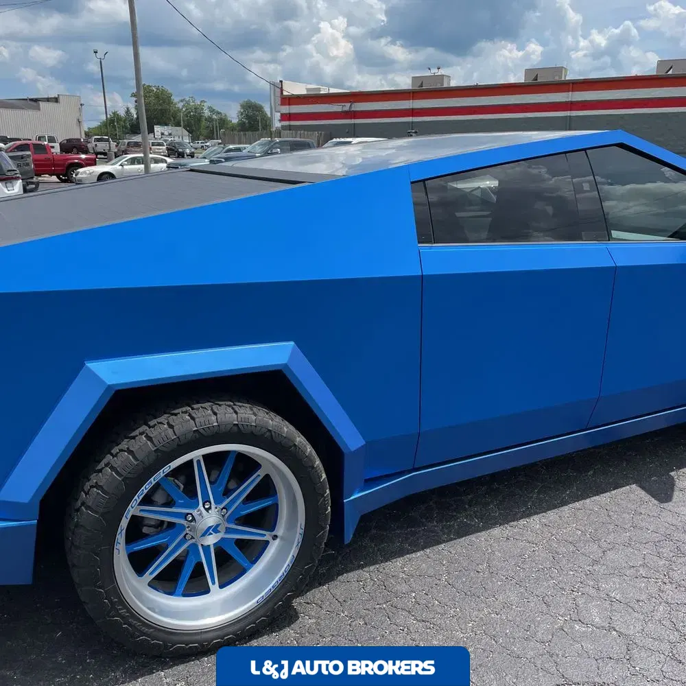 2024 Tesla Cybertruck Base