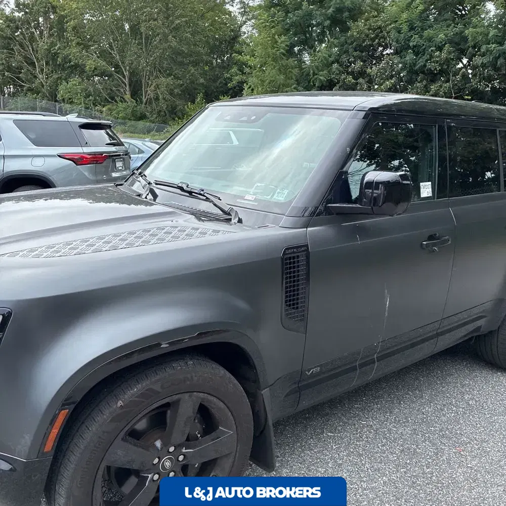 2023 Land Rover Defender 110 Carpathian Ed V8