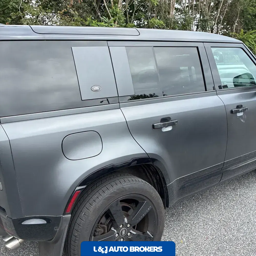 2023 Land Rover Defender 110 Carpathian Ed V8
