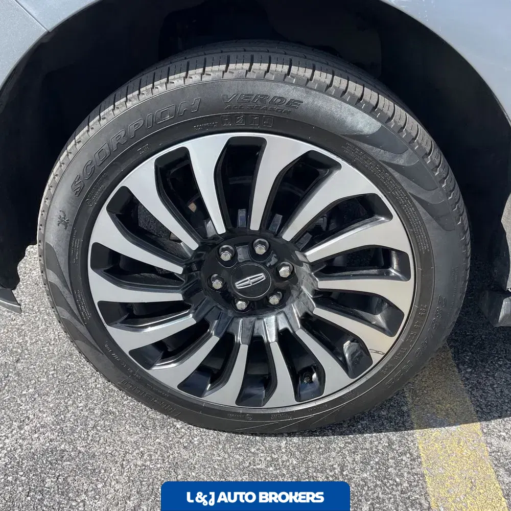 2023 Lincoln Navigator L Black Label