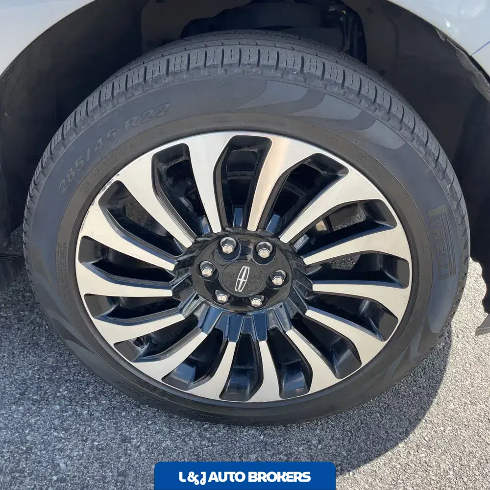 2023 Lincoln Navigator L Black Label