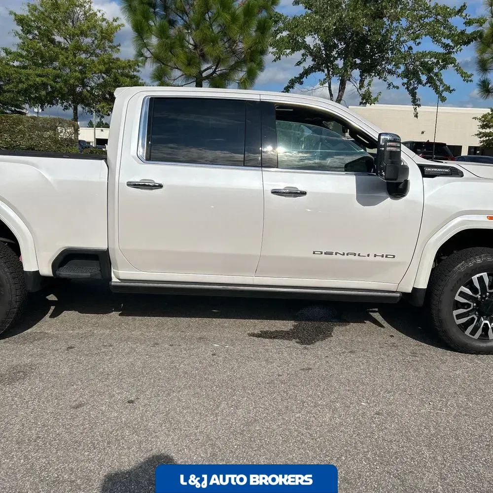 2025 GMC Sierra 2500HD Denali Ultimate