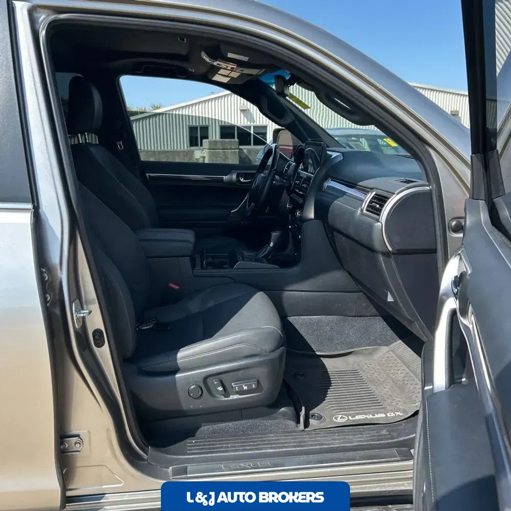 2023 Lexus GX 460 Base