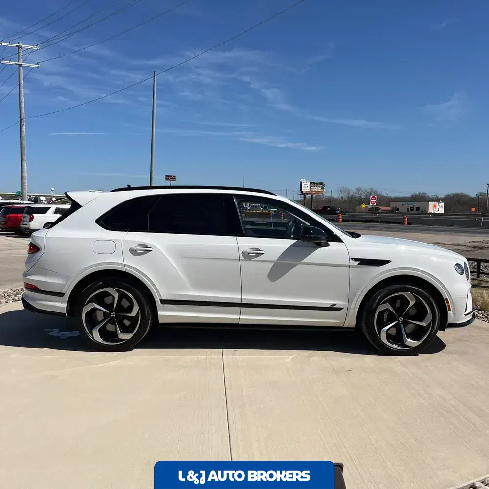 2022 Bentley Bentayga V8