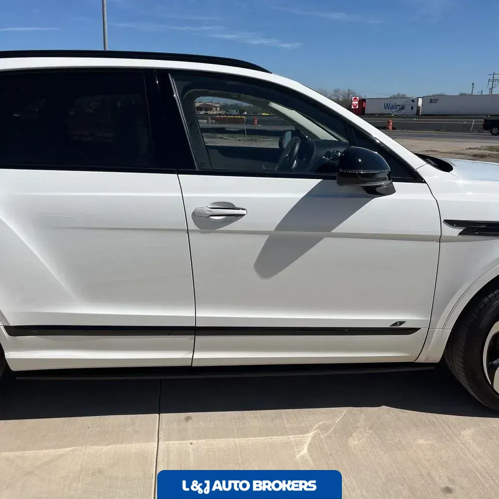 2022 Bentley Bentayga V8