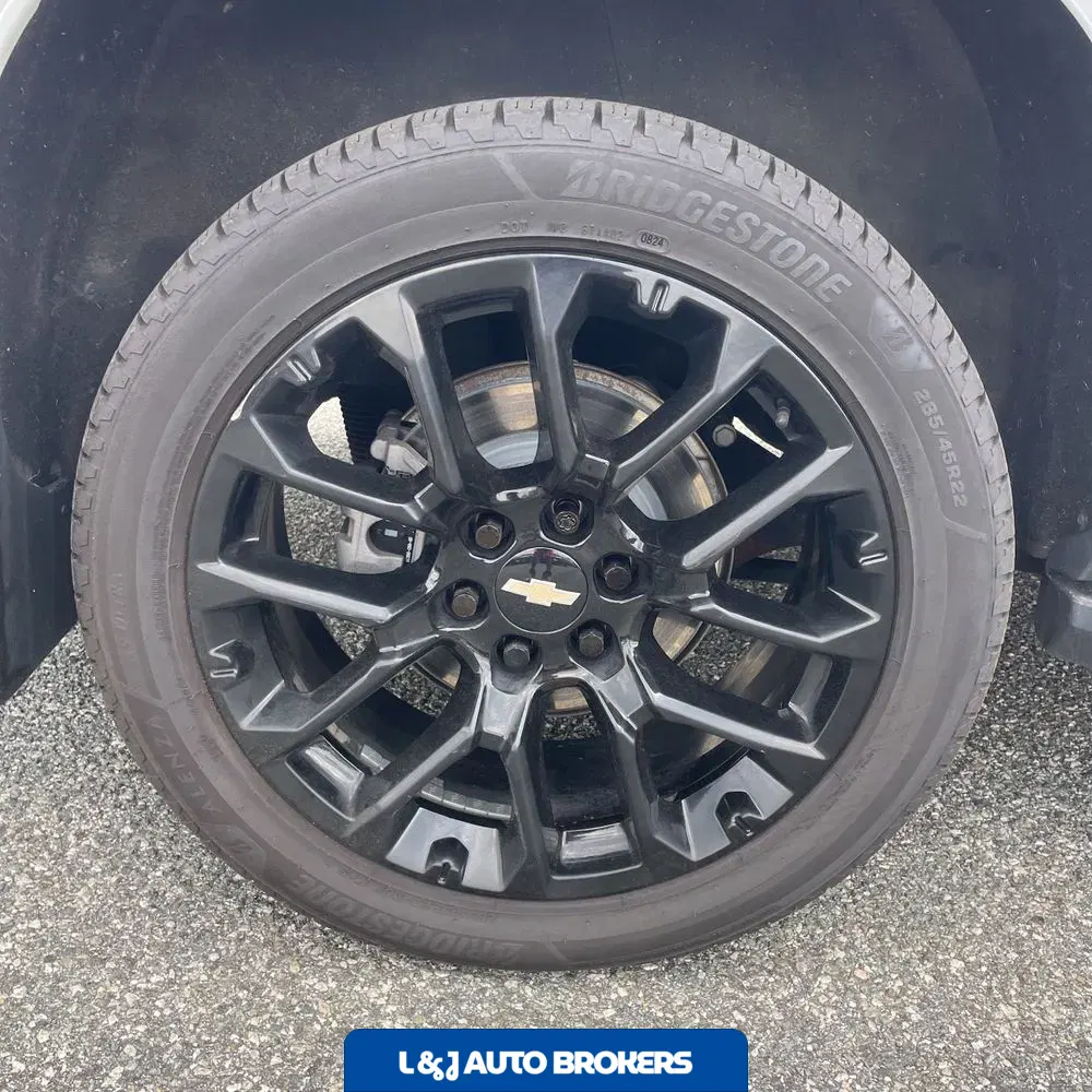 2022 Chevrolet Suburban High Country