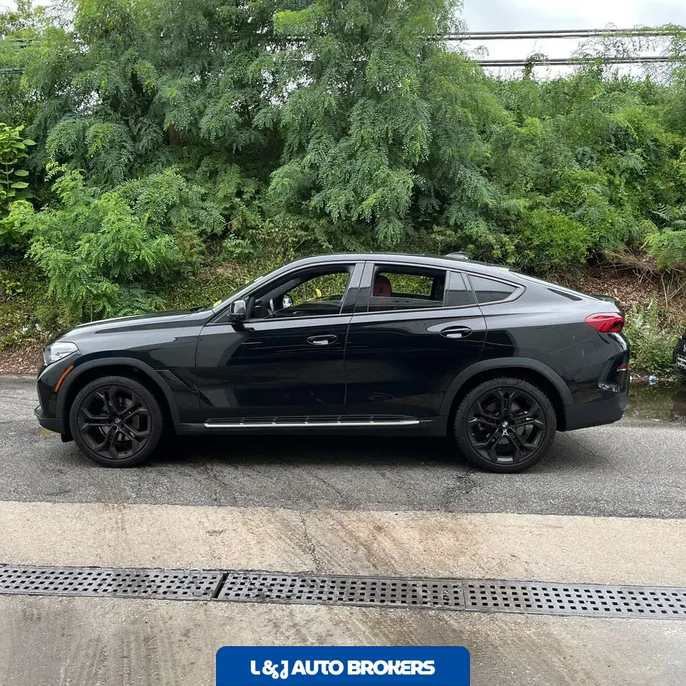 2022 BMW X6 XDrive40i
