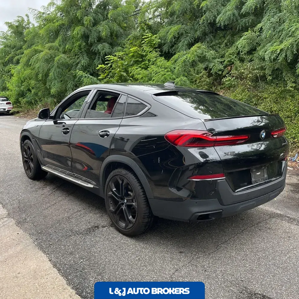 2022 BMW X6 XDrive40i