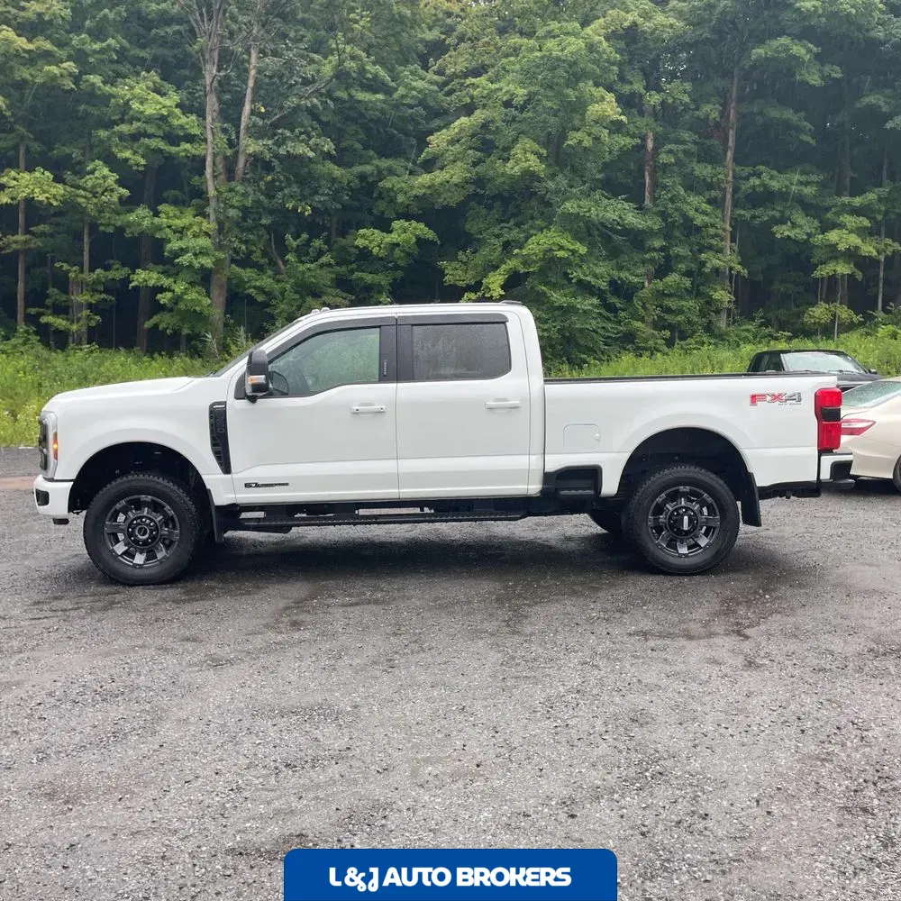 2024 Ford F250 S/D Lariat