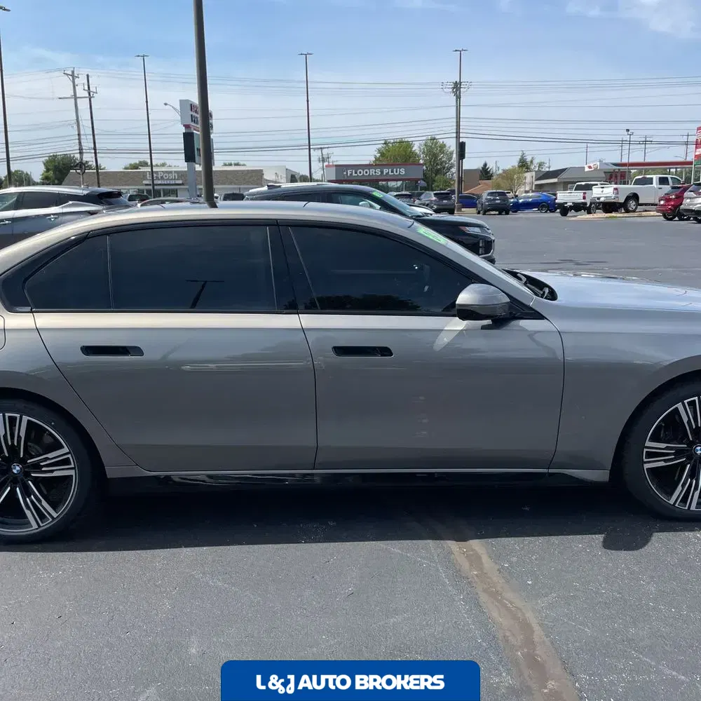 2024 BMW 7-Series 740i xDrive