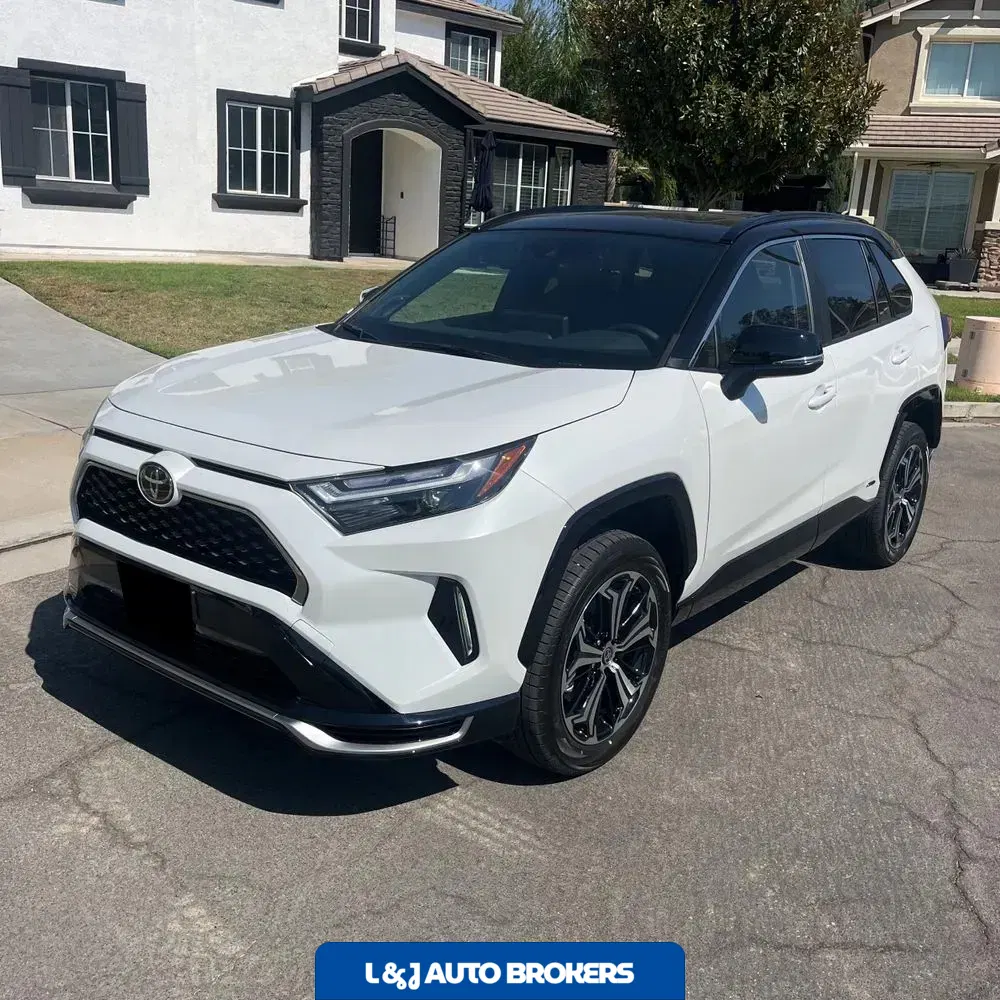 2025 Toyota RAV4 Plug-in Hybrid XSE