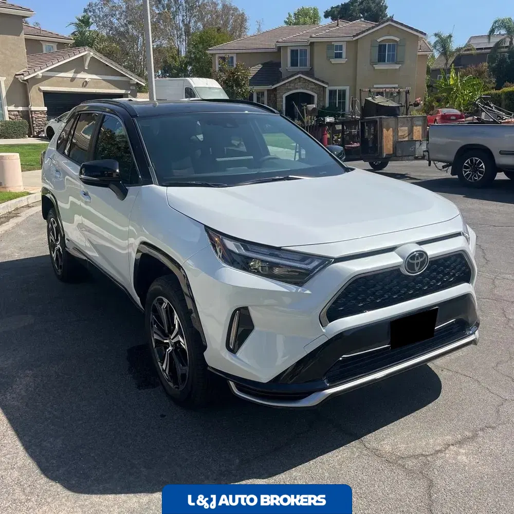 2025 Toyota RAV4 Plug-in Hybrid XSE