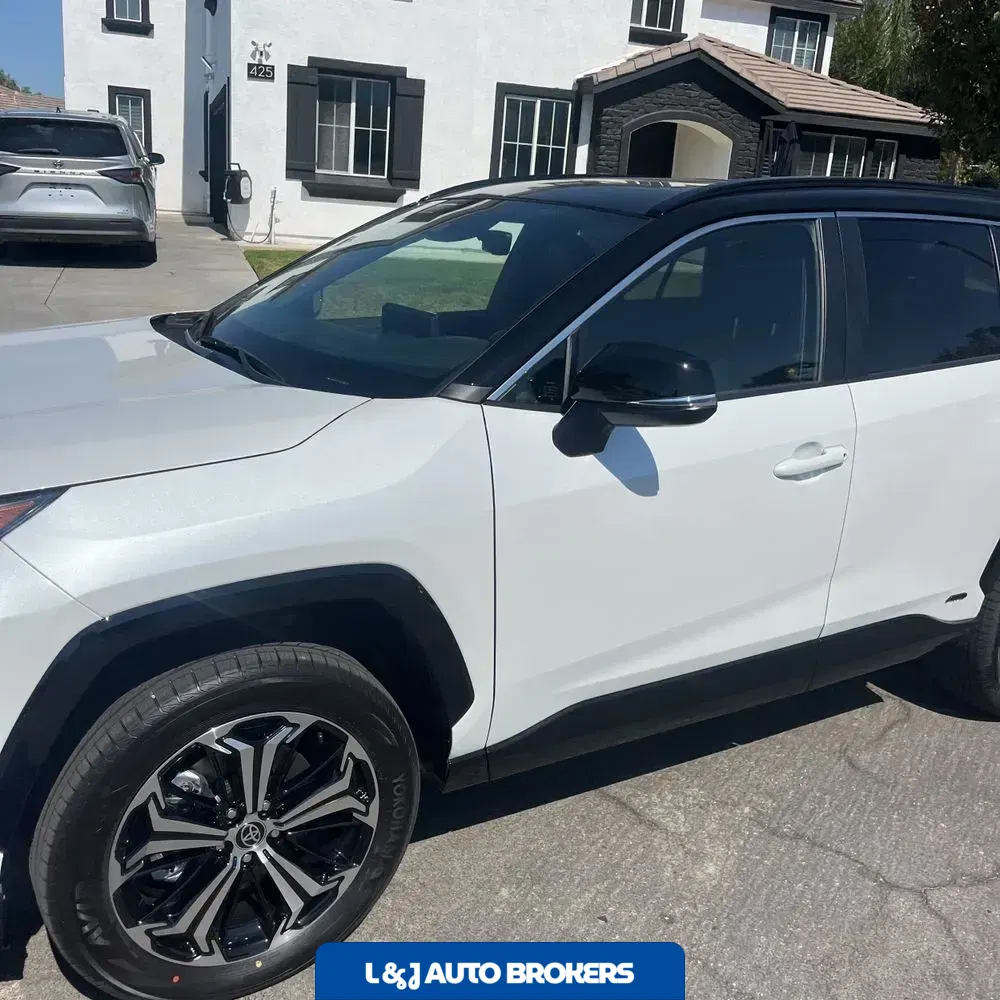 2025 Toyota RAV4 Plug-in Hybrid XSE
