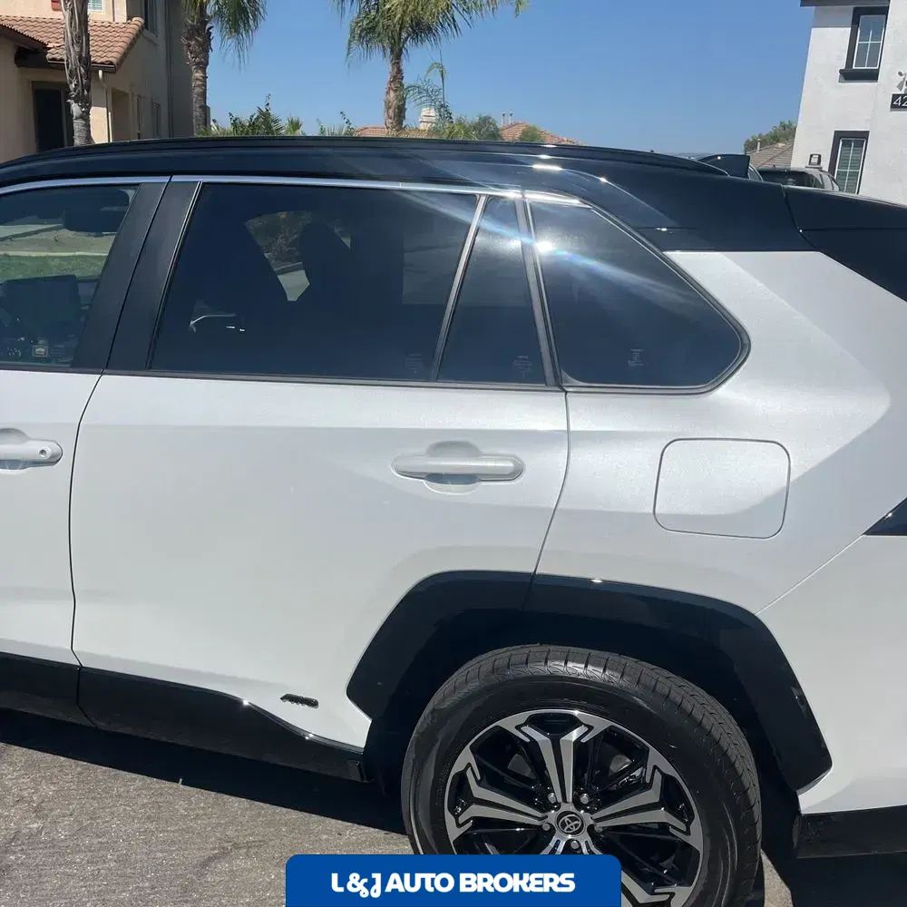 2025 Toyota RAV4 Plug-in Hybrid XSE