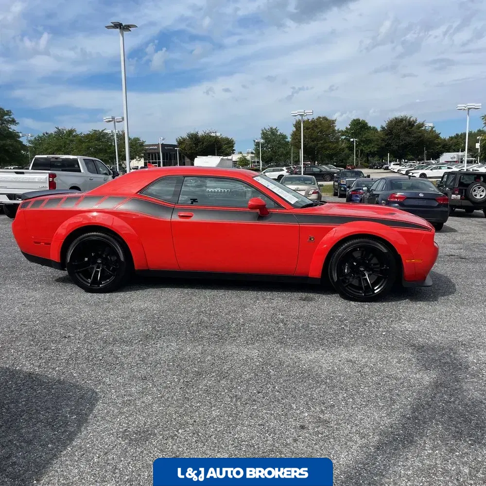 2023 Dodge Challenger R/T SCAT PACK
