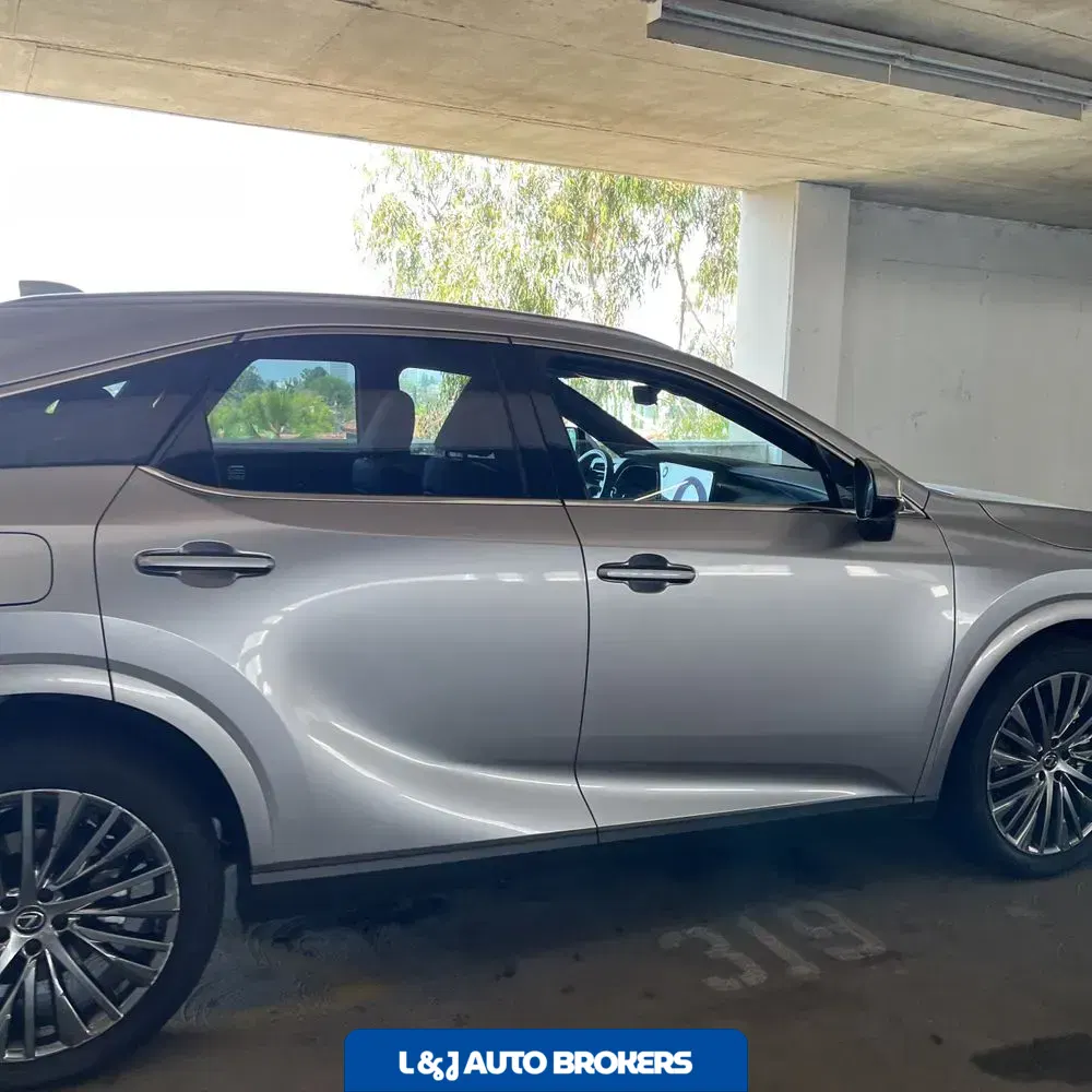2024 Lexus RX 450h+ Luxury