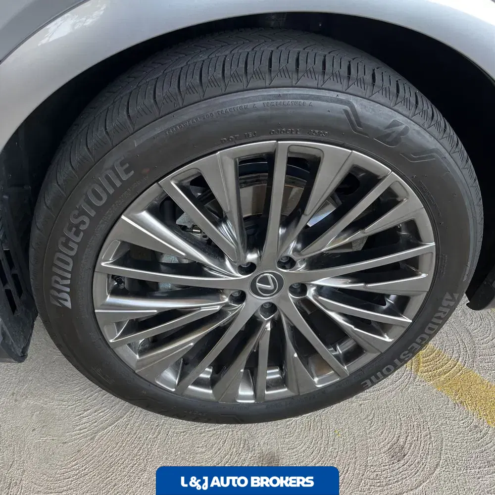 2024 Lexus RX 450h+ Luxury