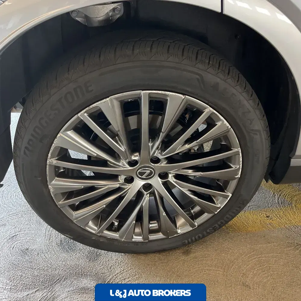 2024 Lexus RX 450h+ Luxury