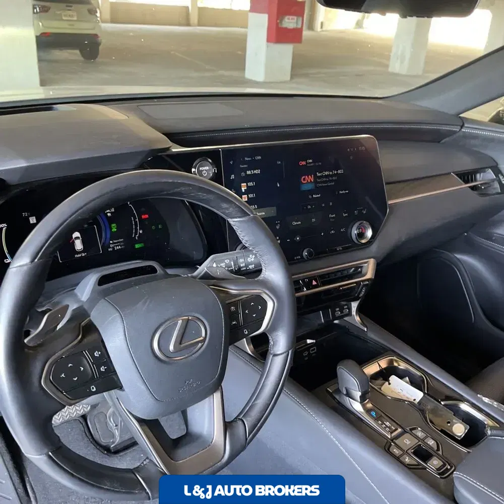 2024 Lexus RX 450h+ Luxury