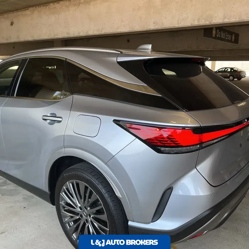 2024 Lexus RX 450h+ Luxury