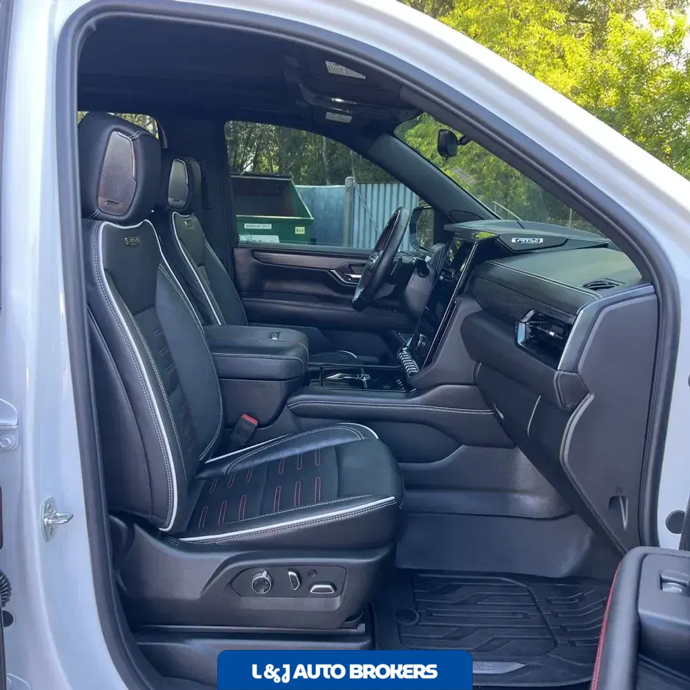 2025 GMC Yukon AT4 Ultimate