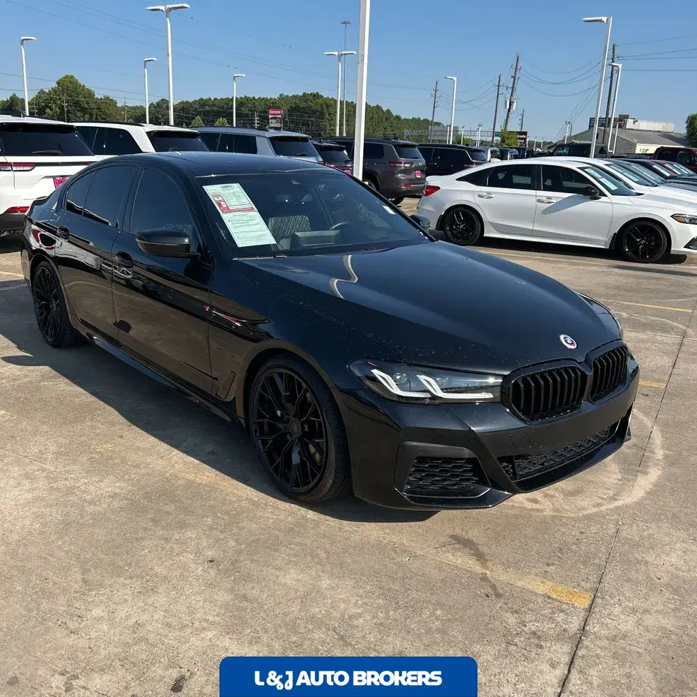 2023 BMW 5-Series M550xi