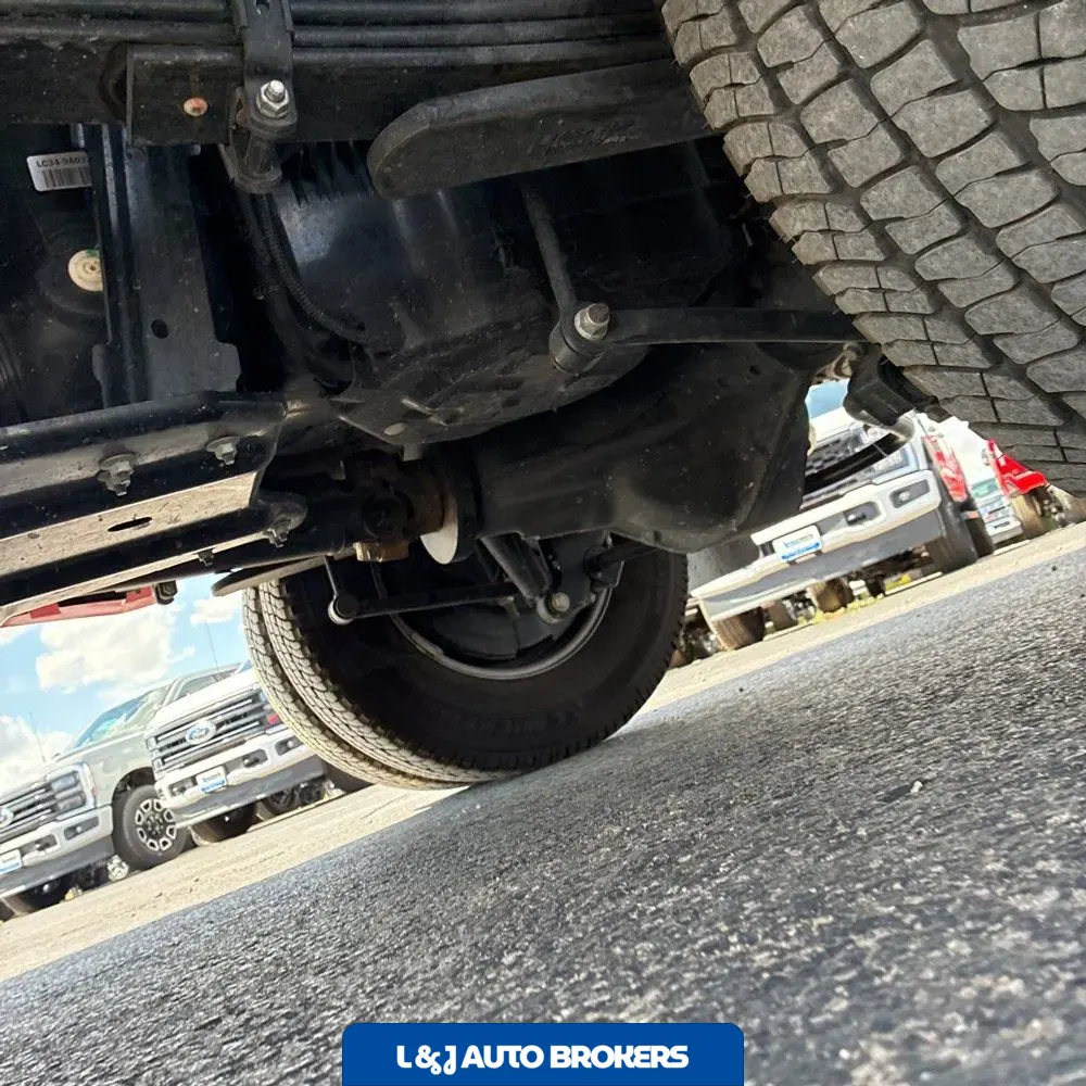 2025 Ford F-350 Super Duty Lariat