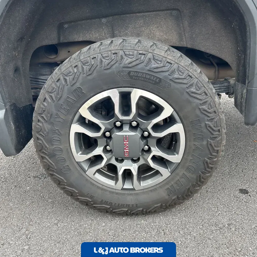 2023 GMC Sierra 2500HD SLT