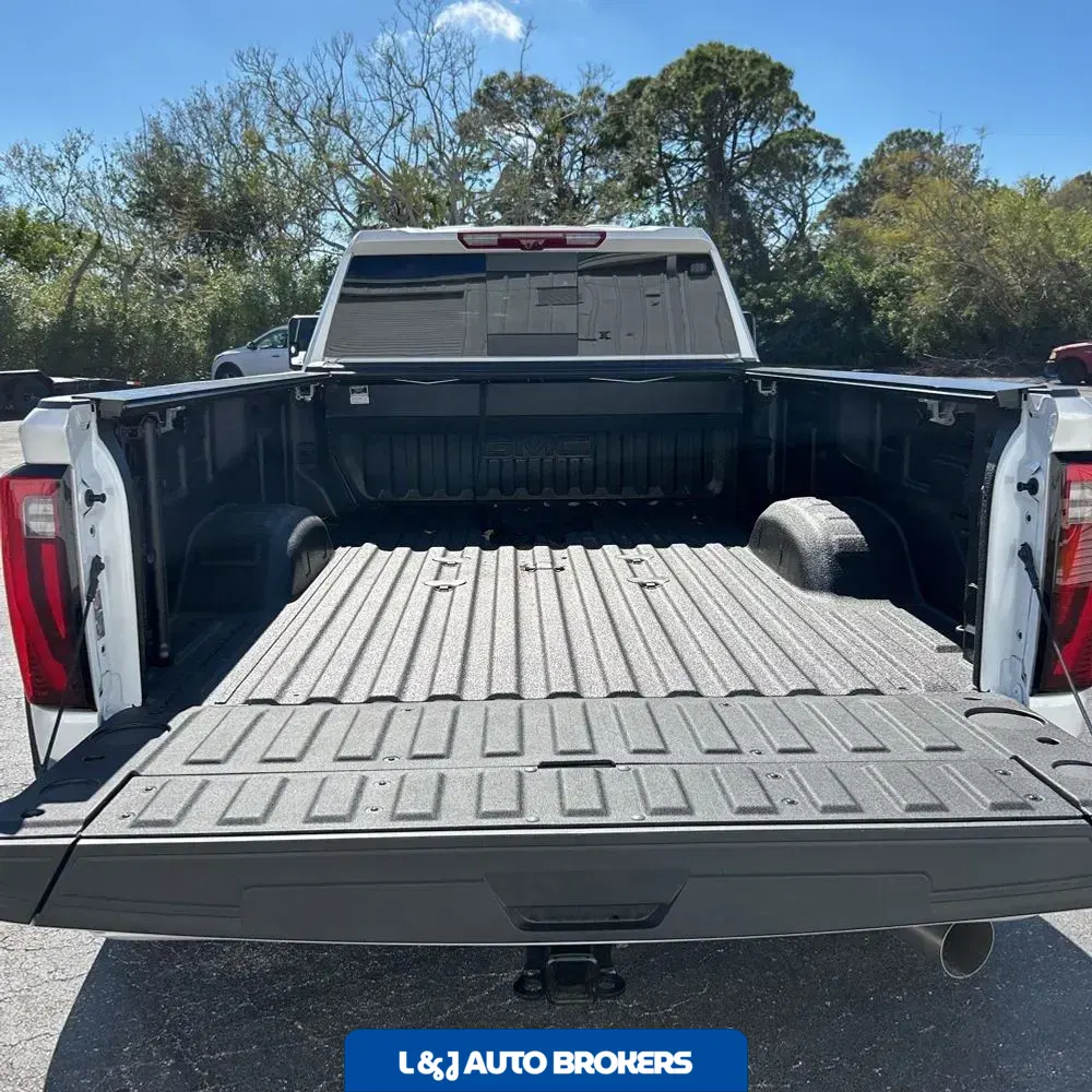 2025 GMC Sierra 3500HD Denali Ultimate