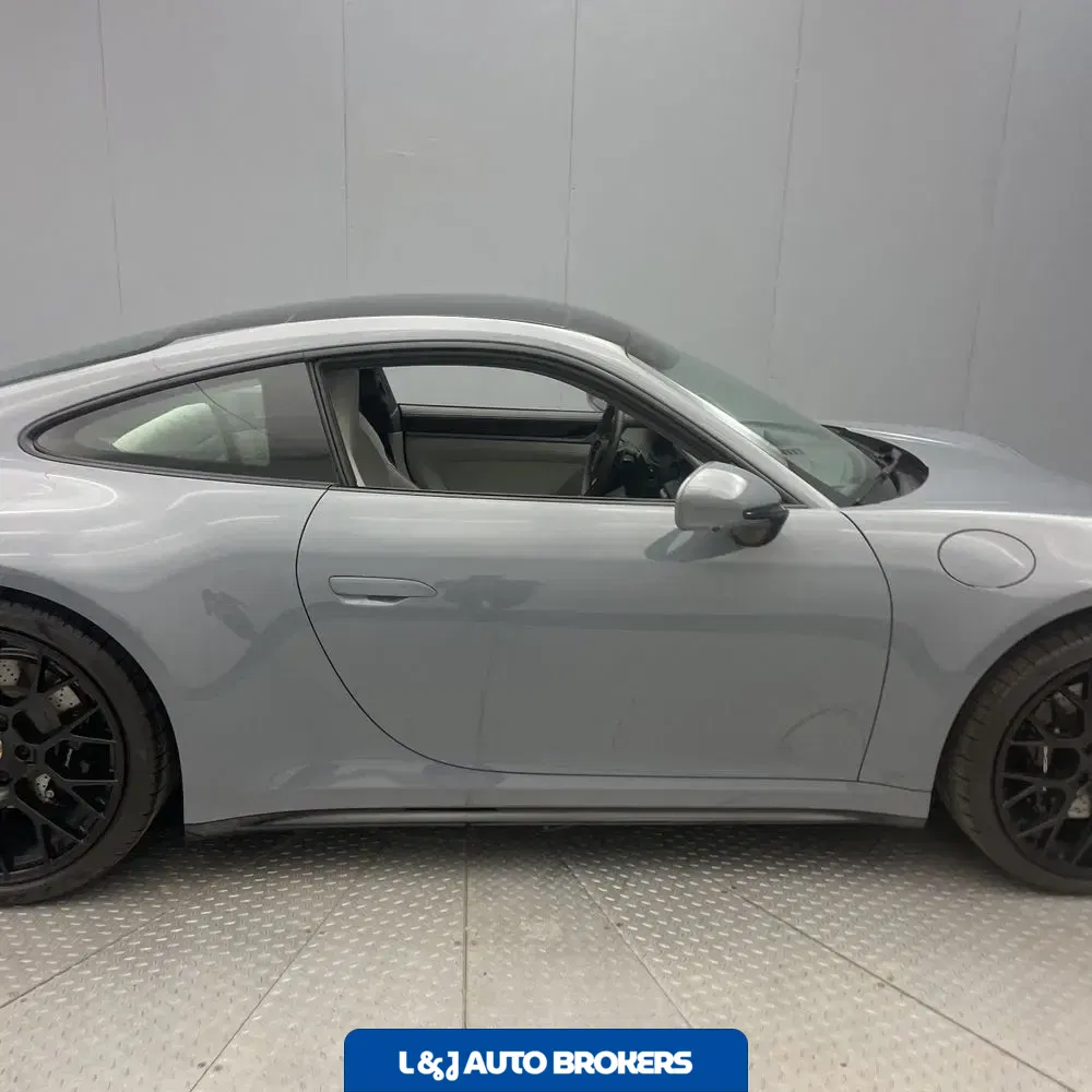 2024 Porsche 911 Carrera 4S