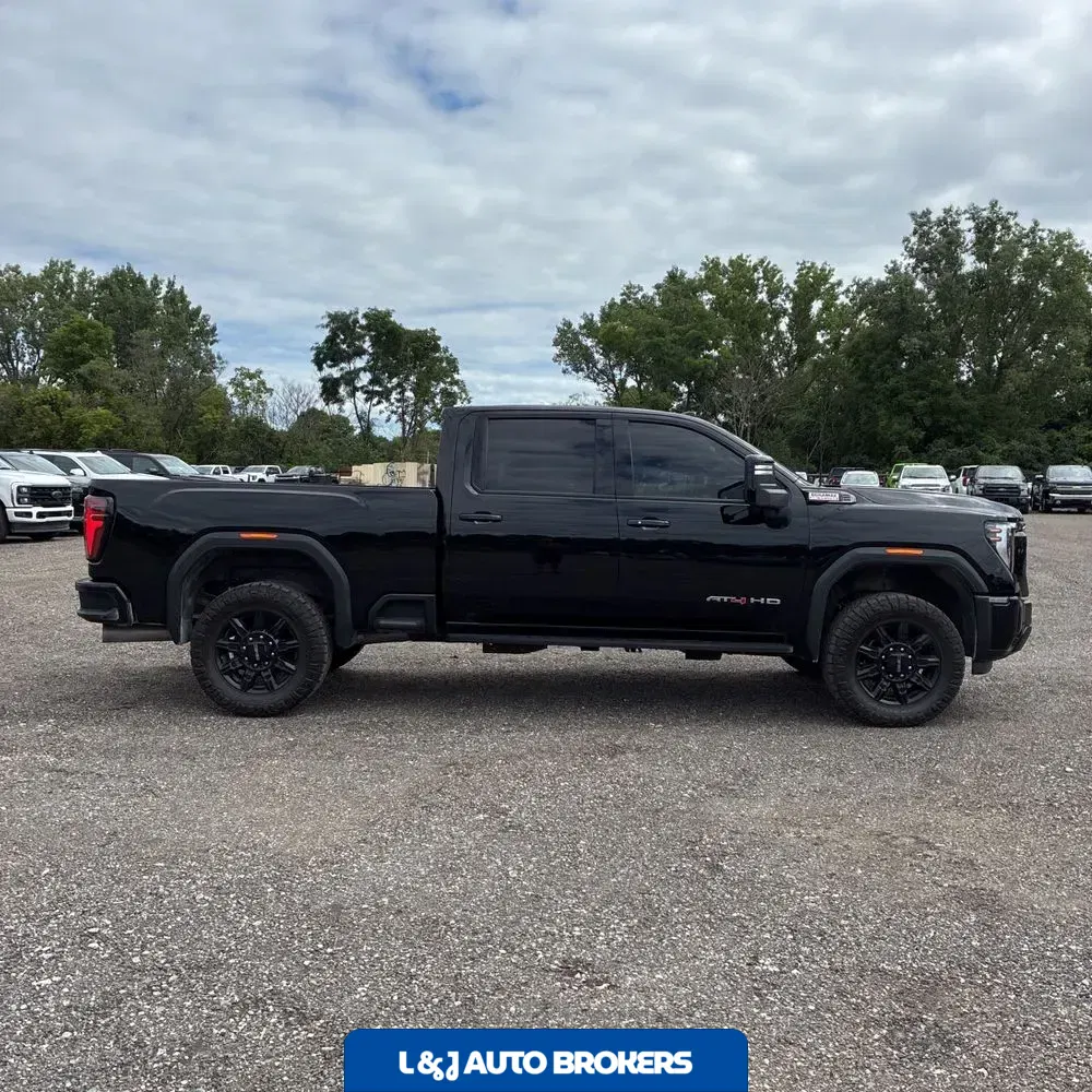 2024 GMC Sierra 3500 AT4