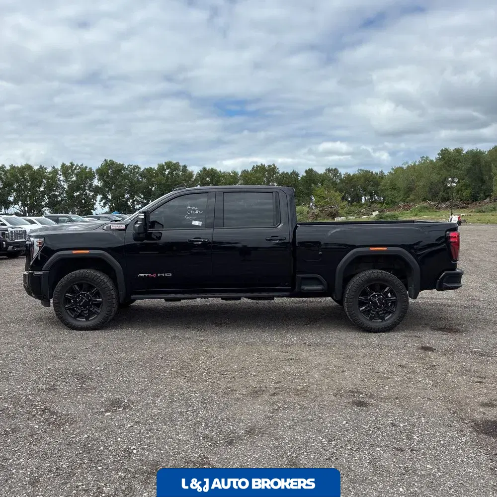 2024 GMC Sierra 3500 AT4