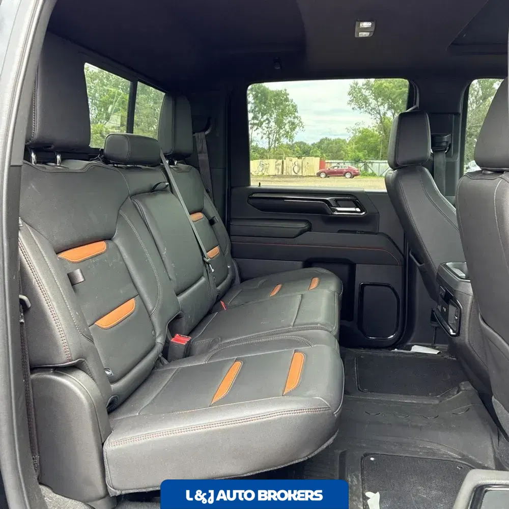 2024 GMC Sierra 3500 AT4