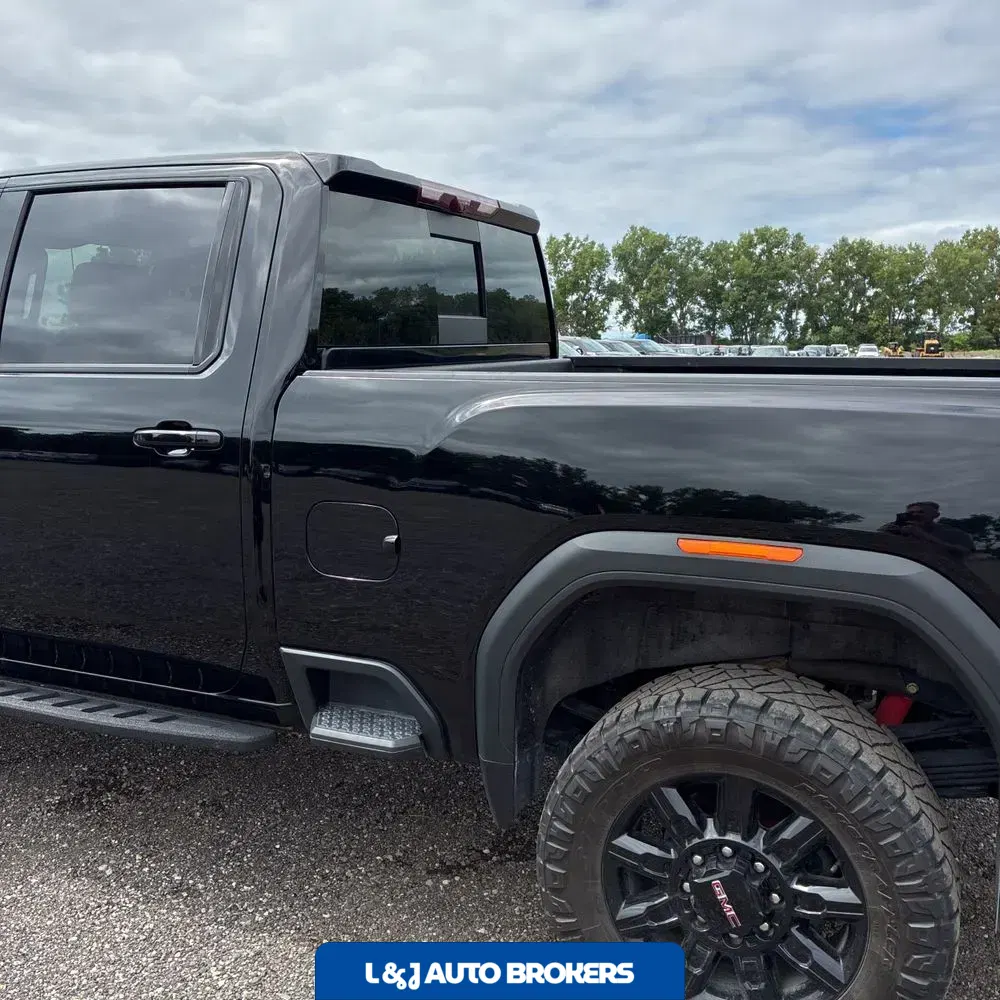2024 GMC Sierra 3500 AT4