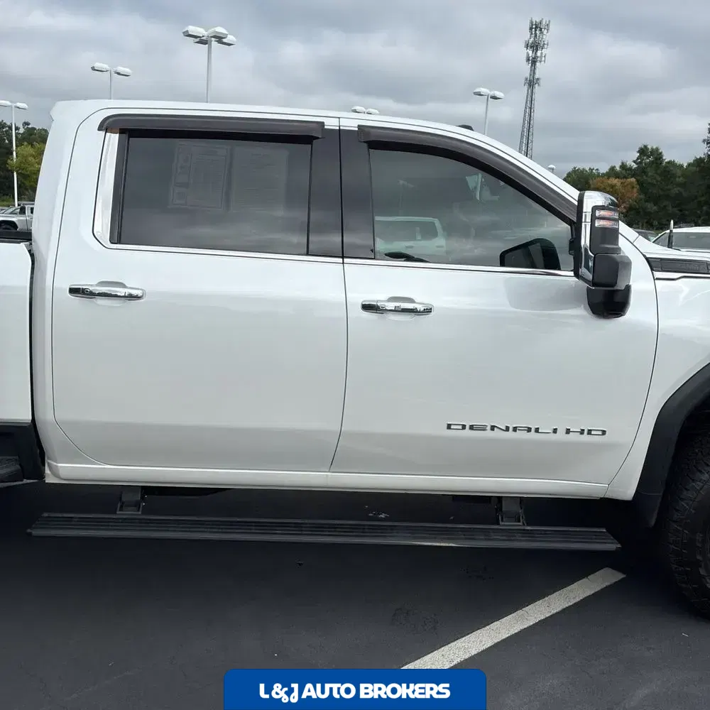 2022 GMC Sierra 3500HD Denali