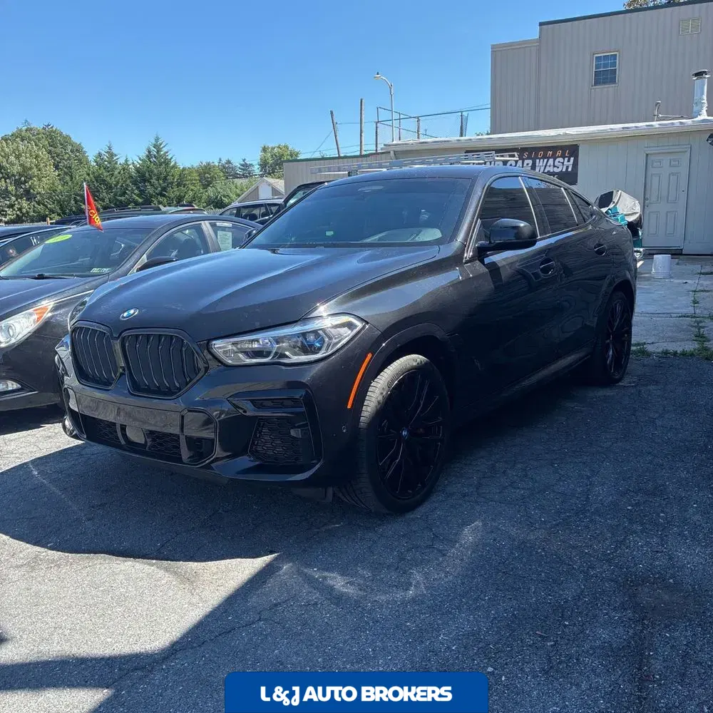 2023 BMW X6 M50i